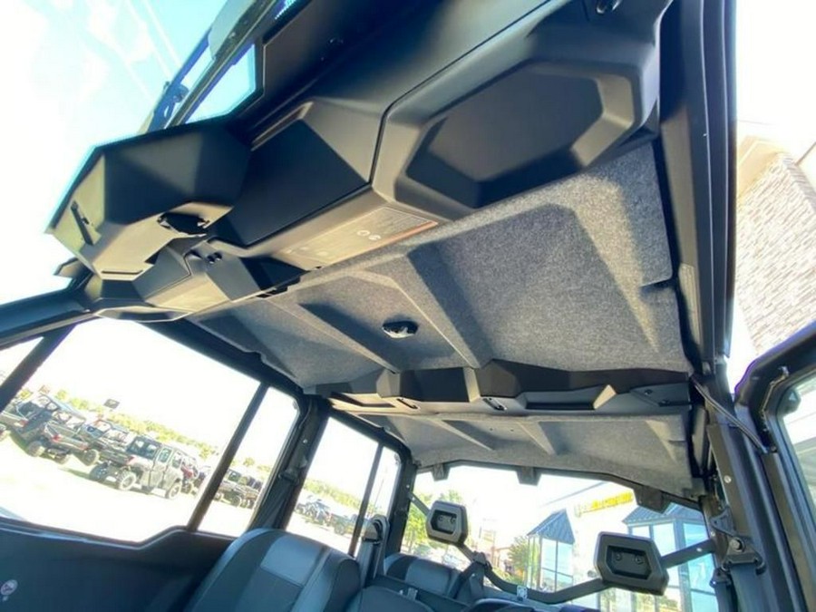 2026 Can-Am® Defender MAX XT CAB HD11 With 10.25 in.display