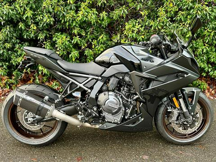 2025 Suzuki GSX-8R
