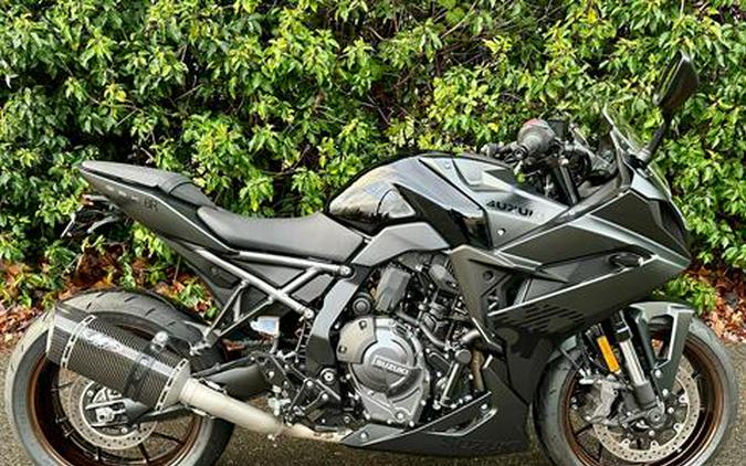 2025 Suzuki GSX-8R