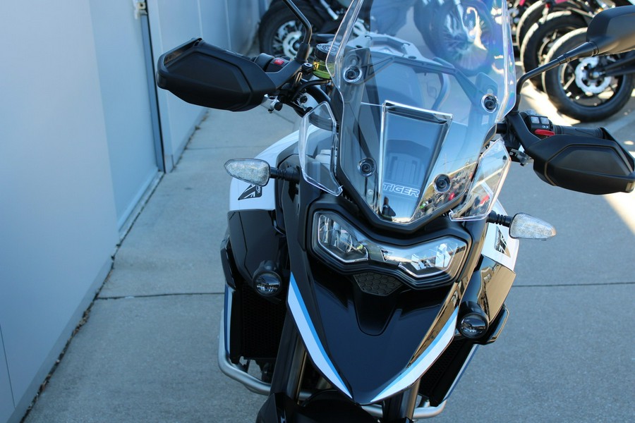 2026 Triumph Tiger 900 Alpine Edition