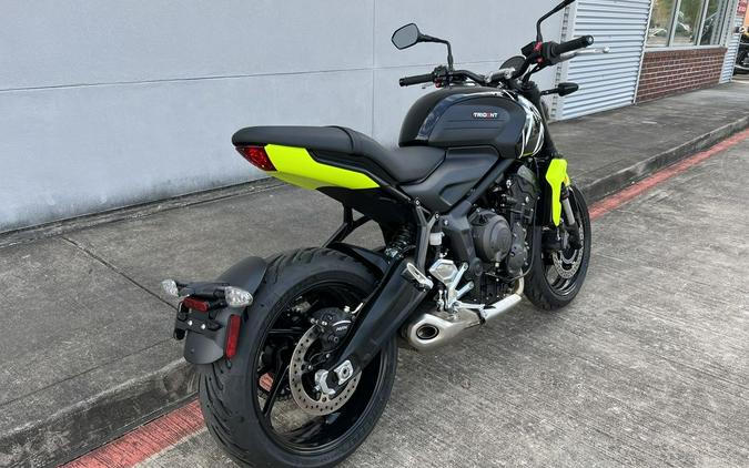 2024 Triumph Trident 660 Jet Black/Triumph Racing Yellow