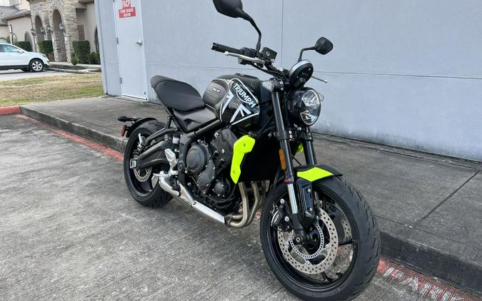 2024 Triumph Trident 660 Jet Black/Triumph Racing Yellow