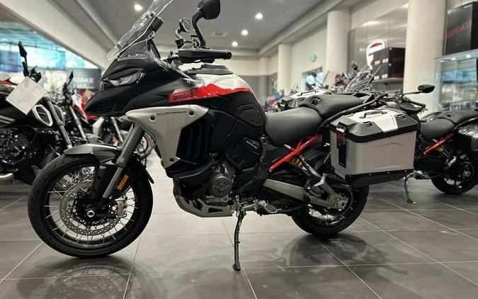 2024 Ducati Multistrada V4 Rally Travel Adventure Black