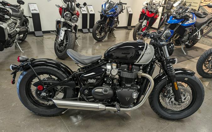 2024 Triumph Bonneville Bobber Jet Black/Ash Gray