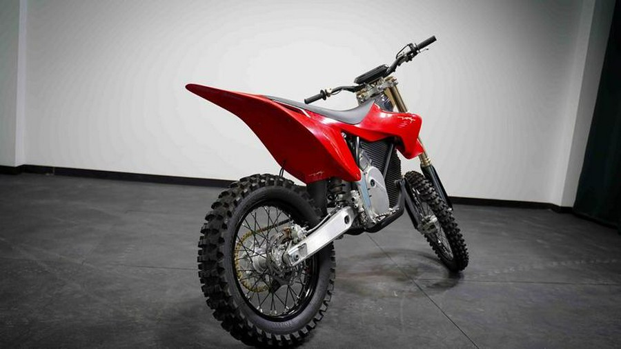 2024 Stark VARG Enduro 18"_60HP