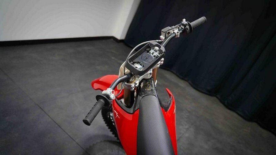 2024 Stark VARG Enduro 18"_60HP