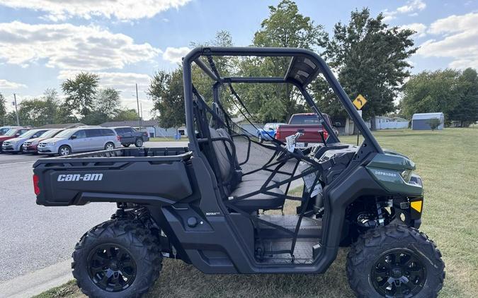 2024 Can-Am® Defender DPS HD9 Tundra Green