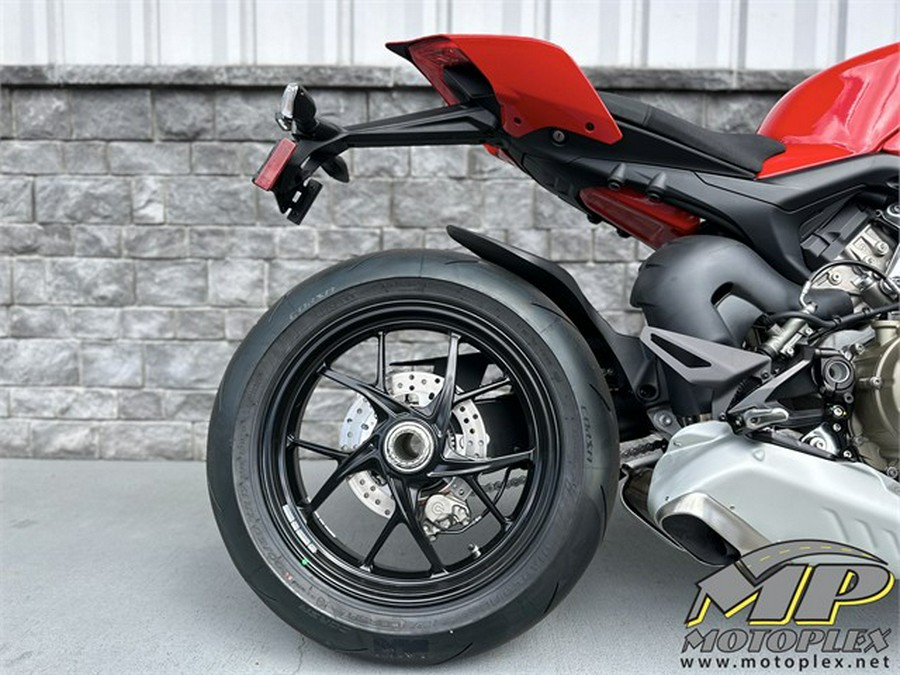 2024 Ducati Streetfighter V4