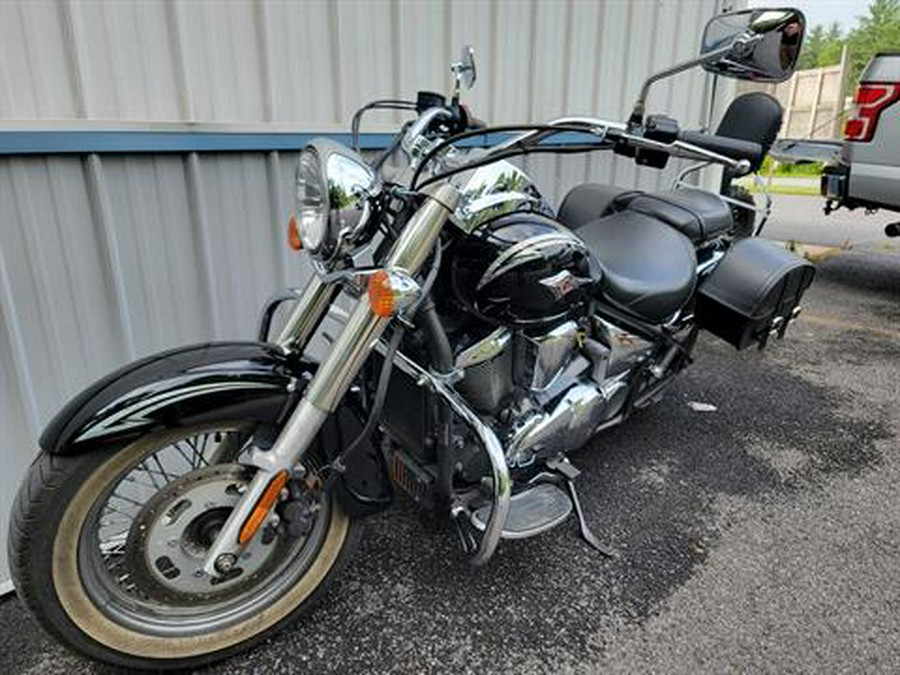 2011 Kawasaki Vulcan® 900 Classic SE