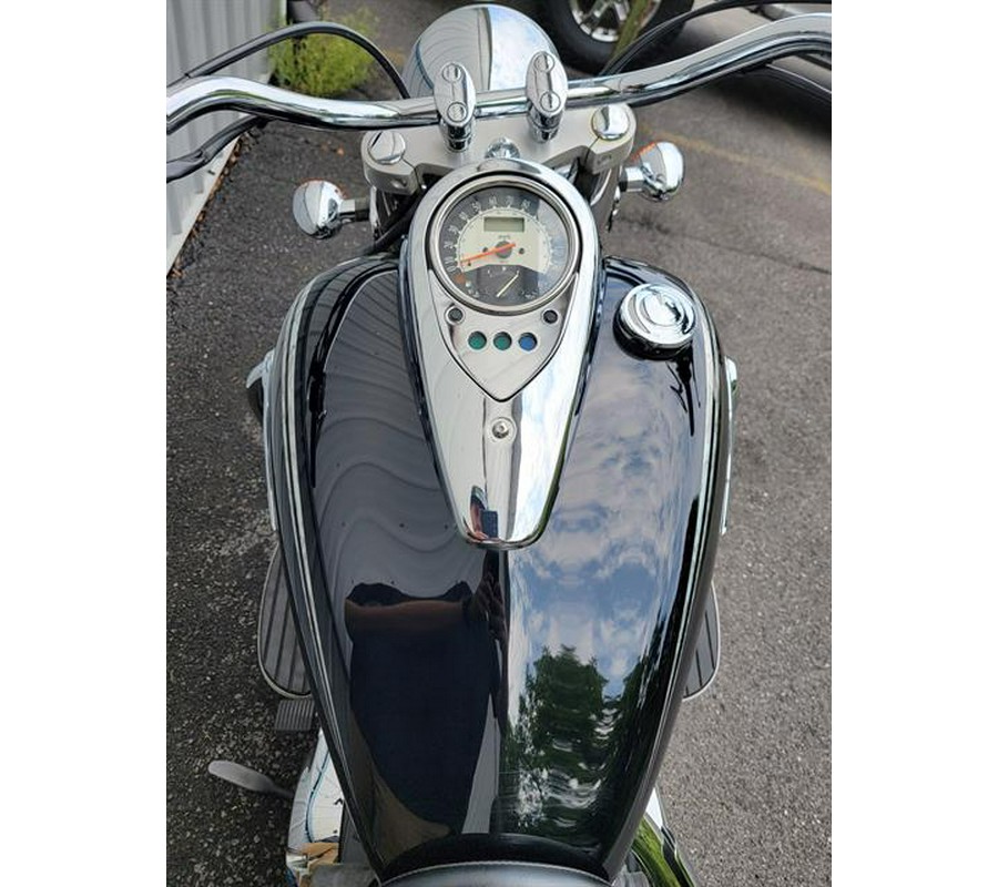 2011 Kawasaki Vulcan® 900 Classic SE