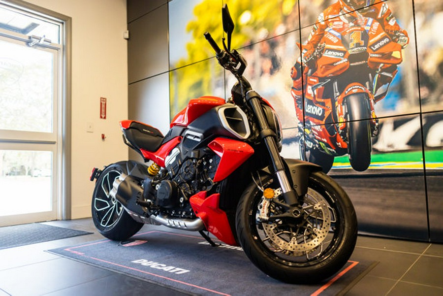 2025 Ducati Diavel V4