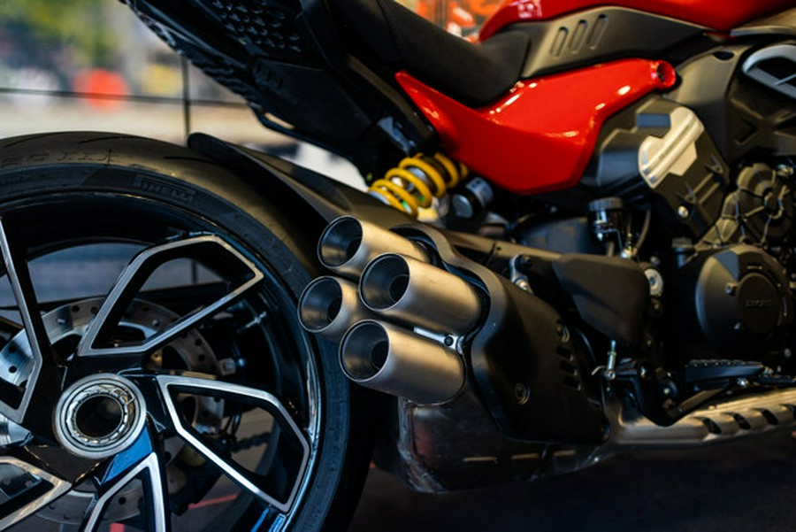 2025 Ducati Diavel V4