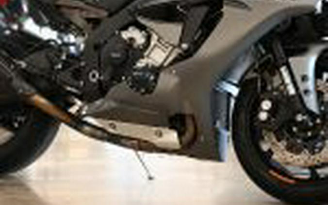 2016 Yamaha R1S