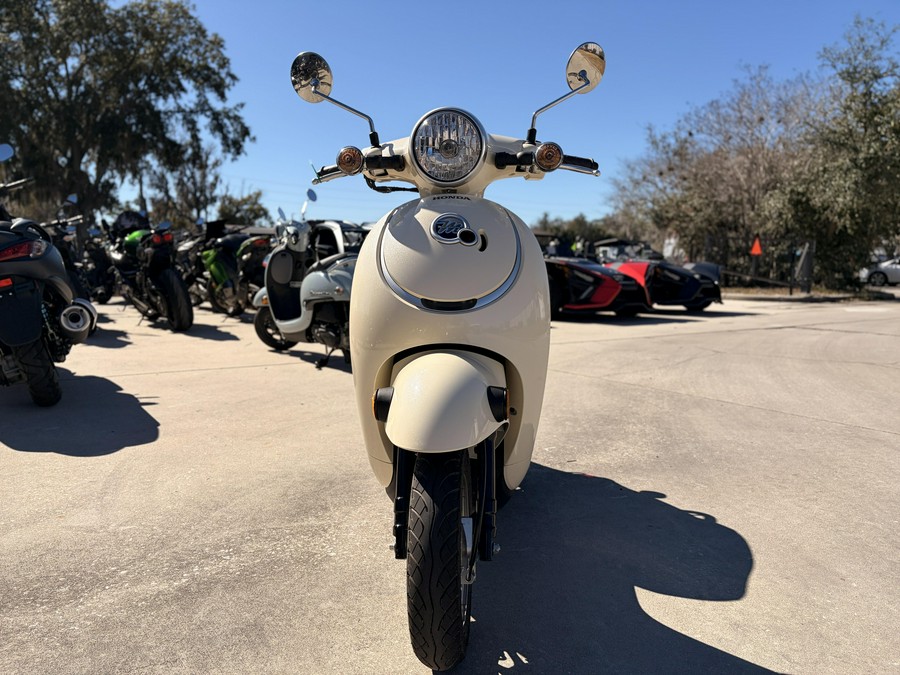 2022 Honda Metropolitan Base