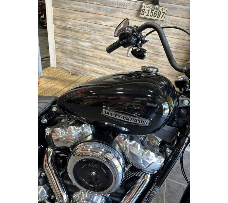 2026 Harley-Davidson® FXBB - Street Bob®