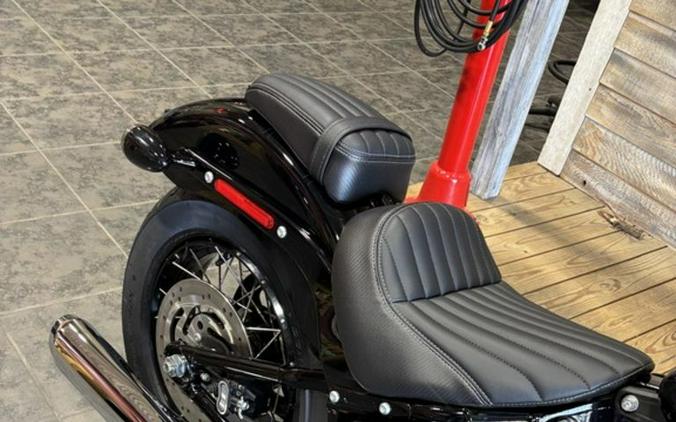 2026 Harley-Davidson® FXBB - Street Bob®