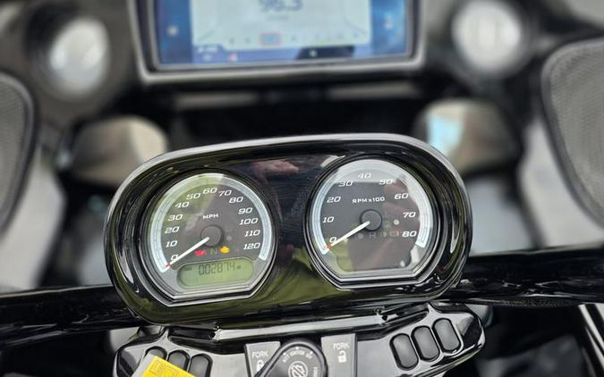 Used 2023 HARLEY ROAD GLIDE LIMITED