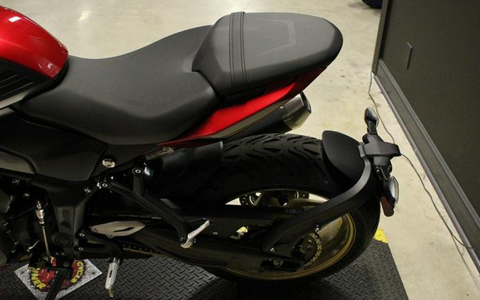 2026 Triumph Trident 800 Jet Black