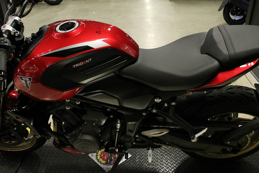 2026 Triumph Trident 800 Jet Black