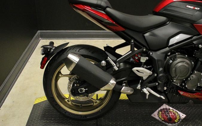 2026 Triumph Trident 800 Jet Black