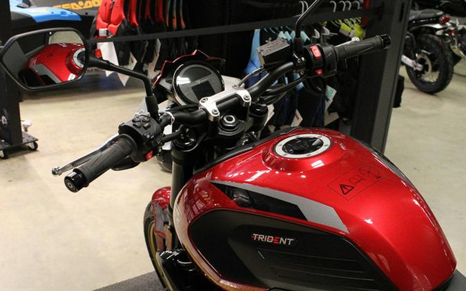 2026 Triumph Trident 800 Jet Black