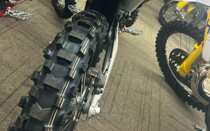 2027 GAS GAS EC 300