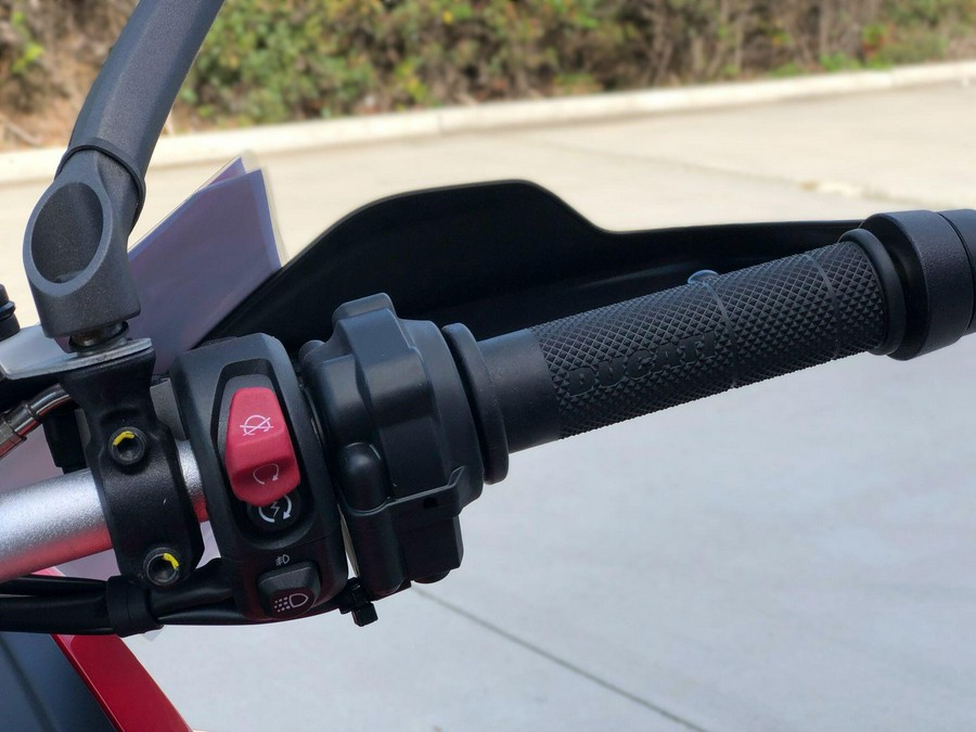 2025 Ducati MULTISTRADA V2