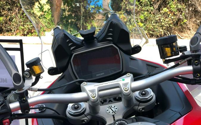 2025 Ducati MULTISTRADA V2