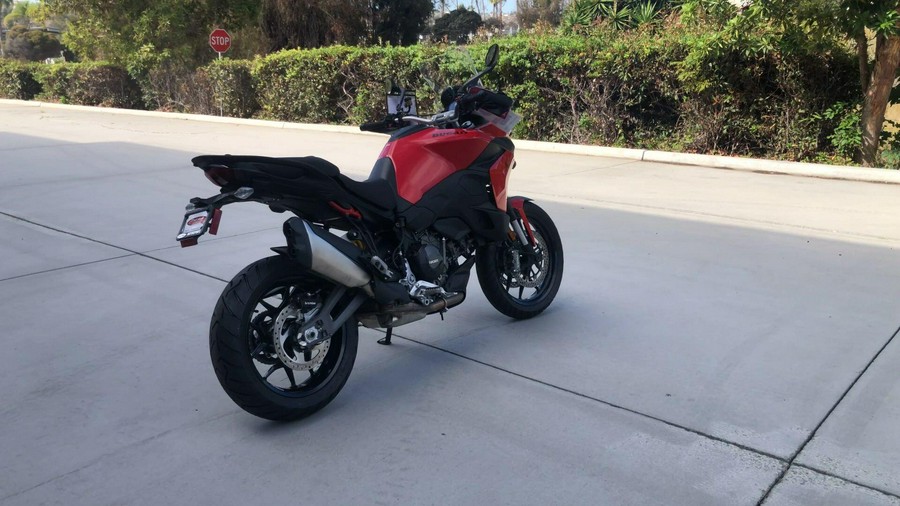 2025 Ducati MULTISTRADA V2
