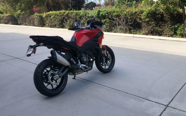 2025 Ducati MULTISTRADA V2