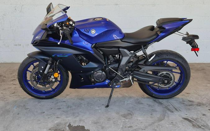 2022 Yamaha YZF-R7 NB