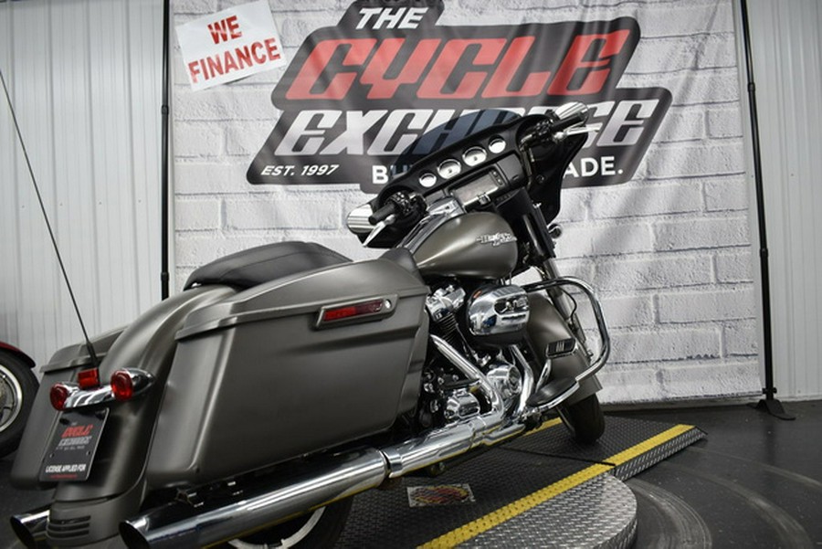 2018 Harley-Davidson FLHX - Street Glide