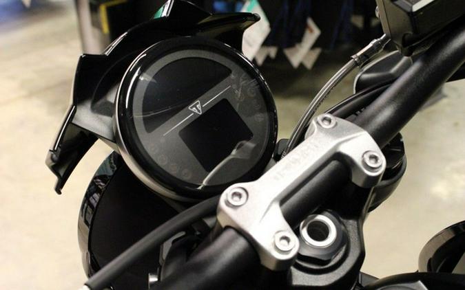 2026 Triumph Trident 800 Jet Black