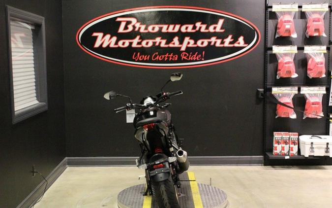 2026 Triumph Trident 800 Jet Black