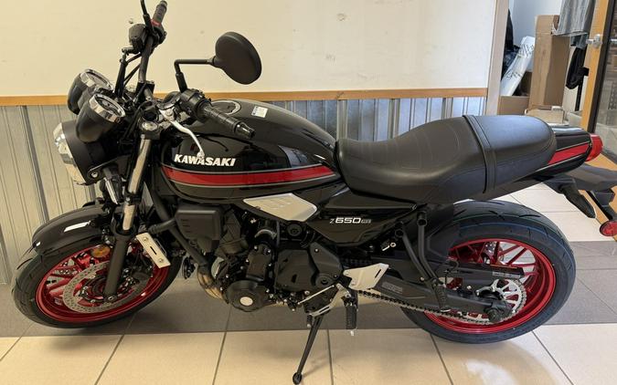 2026 Kawasaki Z650 ABS Z650RS
