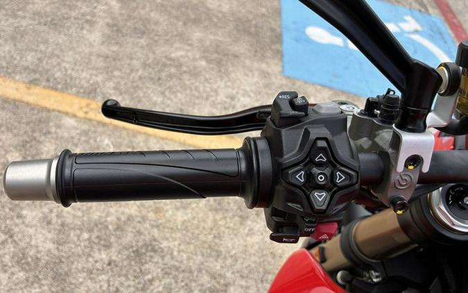 2026 Ducati Streetfighter V2