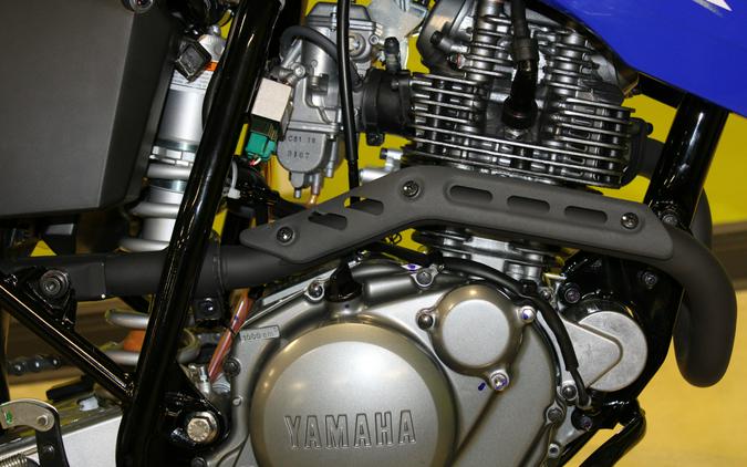 2024 Yamaha TT-R 230 / TTR230R