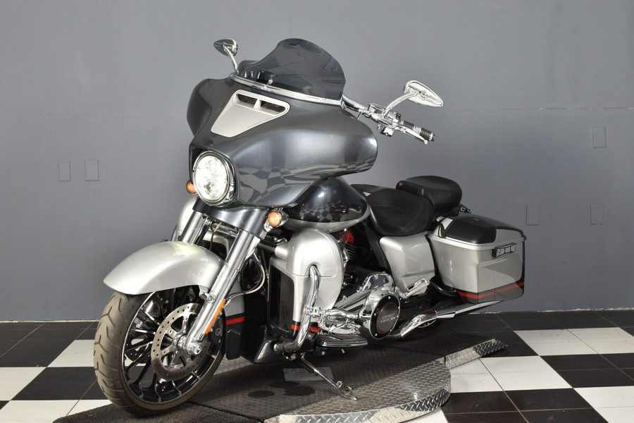 2019 Harley-Davidson CVO Street Glide FLHXSE