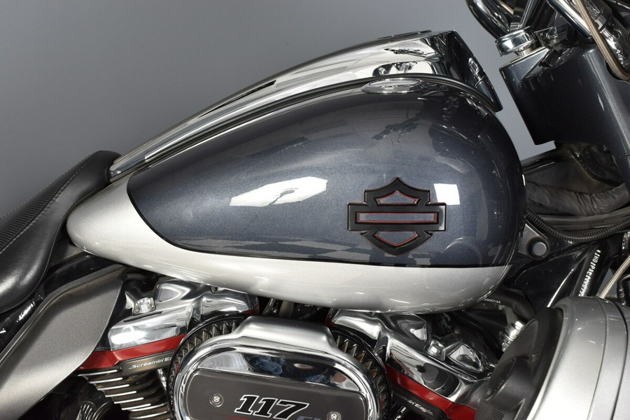 2019 Harley-Davidson CVO Street Glide FLHXSE