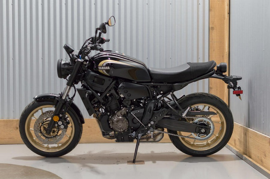 2024 Yamaha XSR700