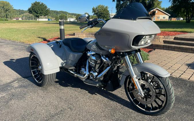 2024 Harley-Davidson Road Glide 3 Billiard Gray