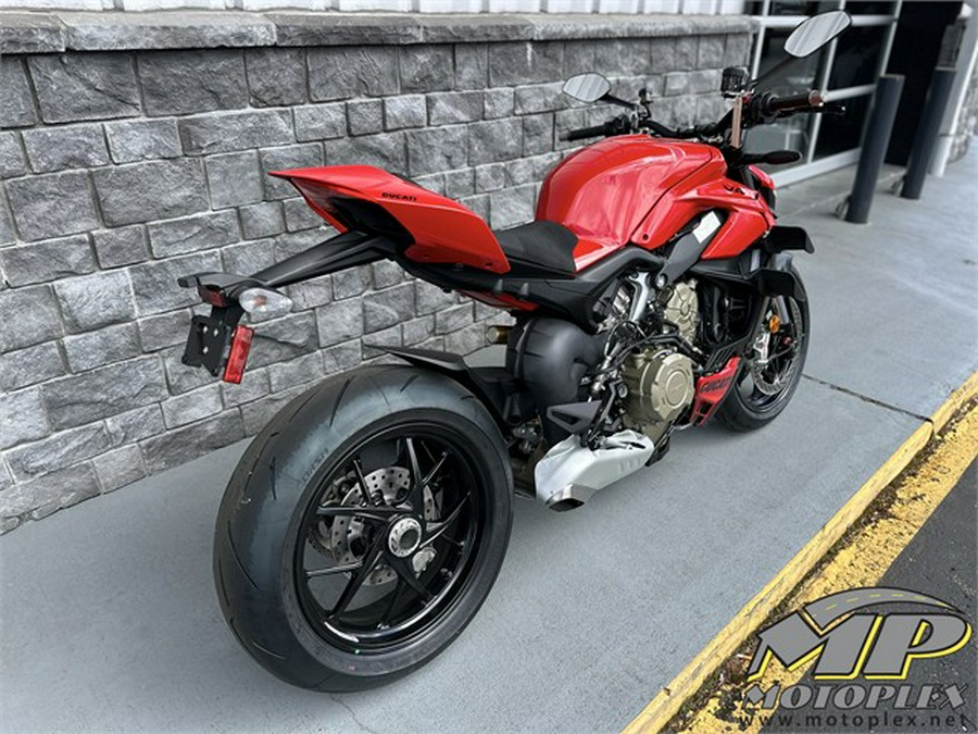 2024 Ducati Streetfighter V4