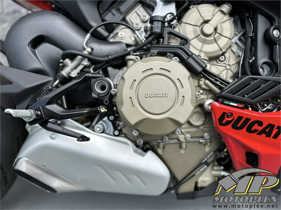 2024 Ducati Streetfighter V4