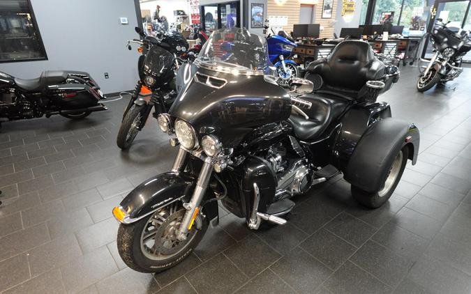2018 Harley-Davidson Tri Glide Ultra FLHTCUTG