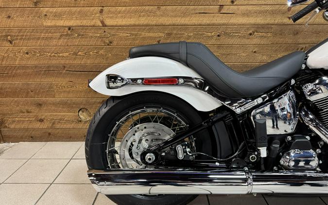 2026 Harley-Davidson® Super Glide® White Onyx Pearl FXD