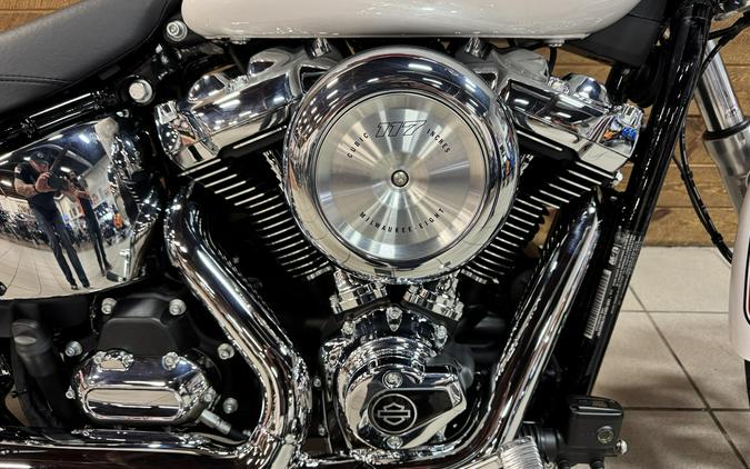 2026 Harley-Davidson® Super Glide® White Onyx Pearl FXD