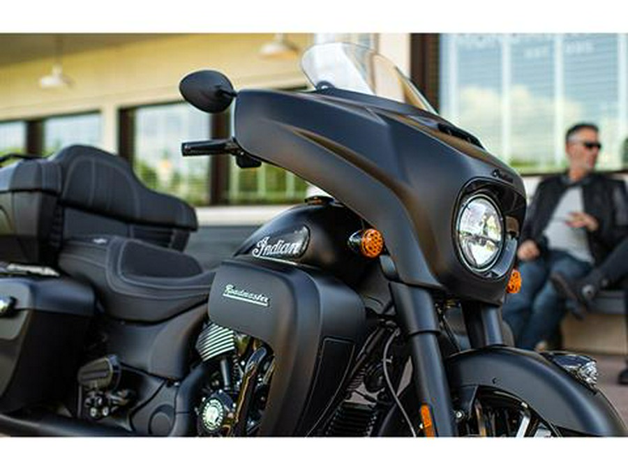 2023 Indian Motorcycle Roadmaster® Dark Horse®