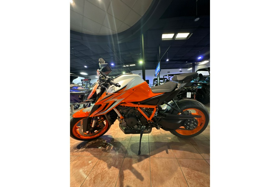 2023 KTM 1290 SUPER DUKE R EVO