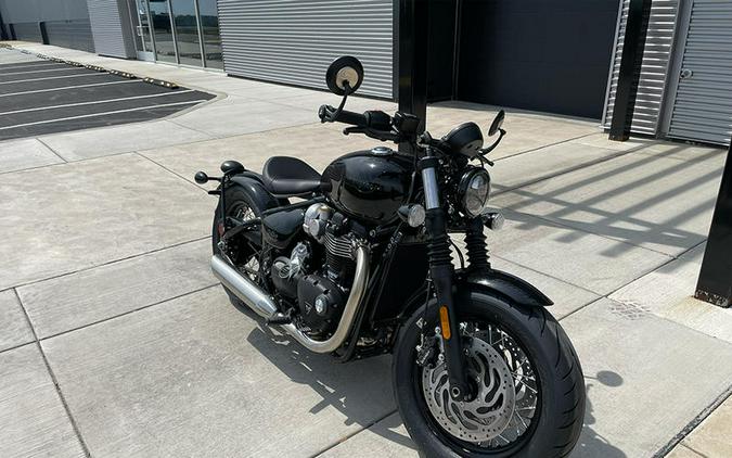 2024 Triumph Bonneville Bobber Stealth Edition