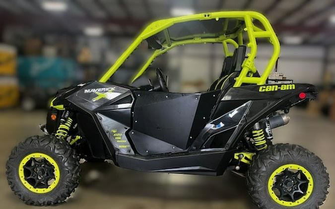 2015 Can-Am MAV XDS